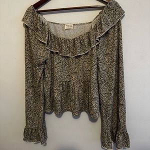 NWT Green Floral Top